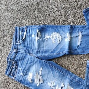 American Eagle distressed jeans